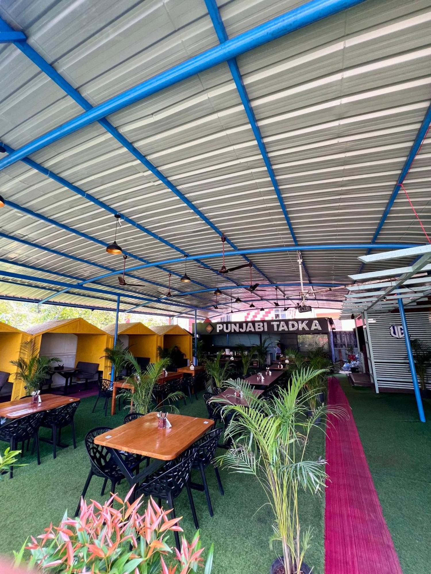 Ratna Sagar Hotel Манипала Екстериор снимка