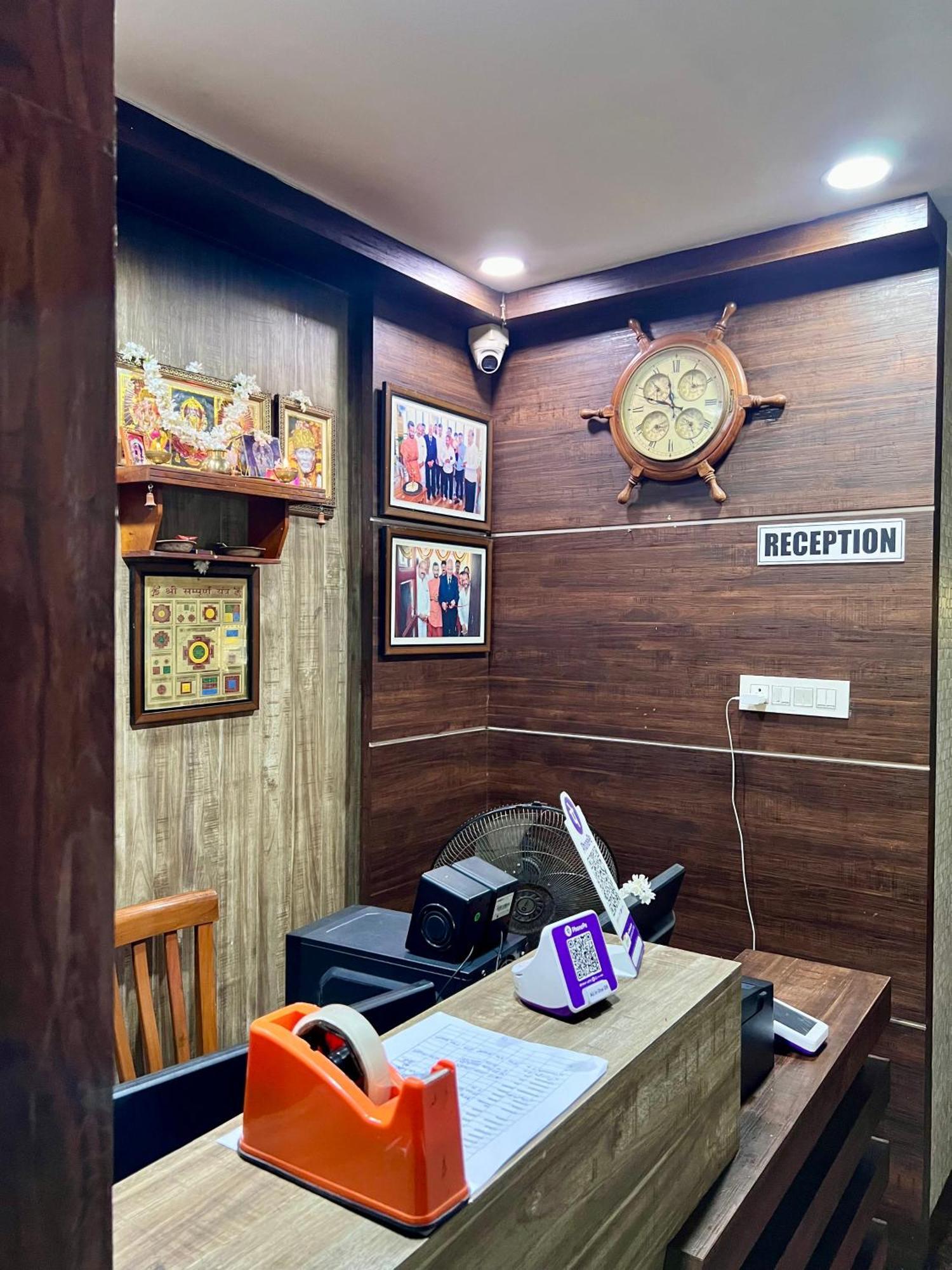 Ratna Sagar Hotel Манипала Екстериор снимка